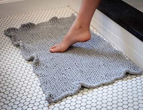 Cómo hacer una alfombra de baño